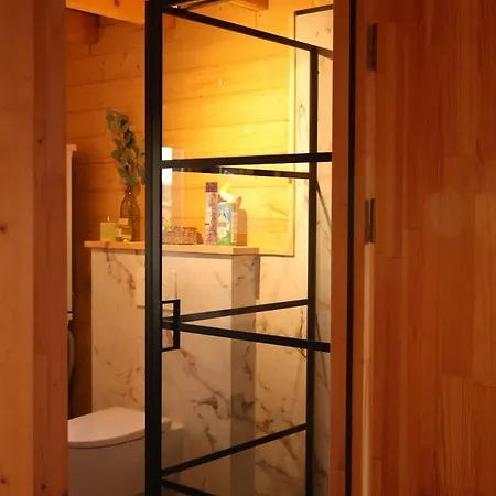 Luxe Houten Wellness Boshuisje Met Hottub Hébergement de vacances Meijel