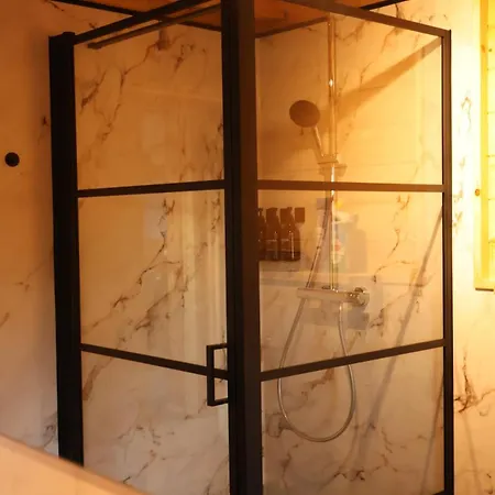 Luxe Houten Wellness Boshuisje Met Hottub
